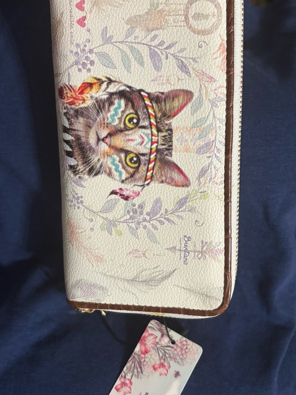 Unbranded White Cat Print Zip Wallet with Multicolor Tribal Design